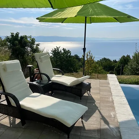 Yari-dog Friendly, Private Jaccuzzi&sauna,shared Infinity Pool, Sea View * Lovran