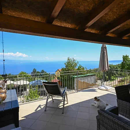 Yari-dog Friendly, Private Jaccuzzi&sauna,shared Infinity Pool, Sea View * Lovran