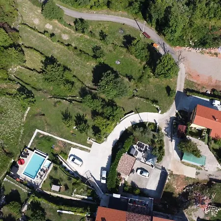 Yari-dog Friendly, Private Jaccuzzi&sauna,shared Infinity Pool, Sea View Holiday home