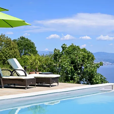 Holiday home Yari-dog Friendly, Private Jaccuzzi&sauna,shared Infinity Pool, Sea View *